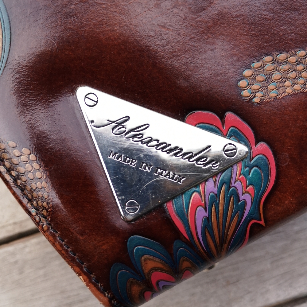 Italian Leather Stunning peacock-design bag - Picture 9 of 16